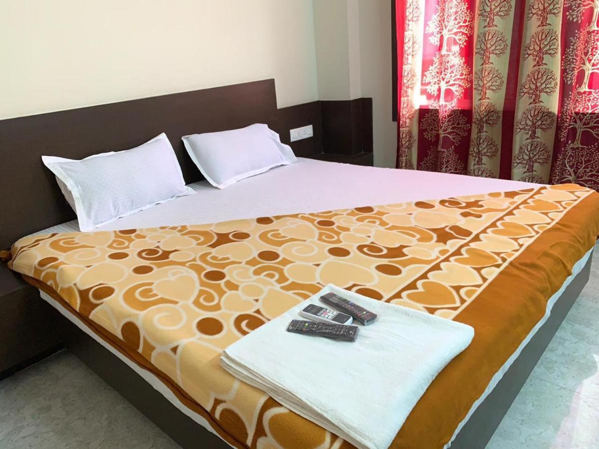 Strategic Inn Puri Exterior photo