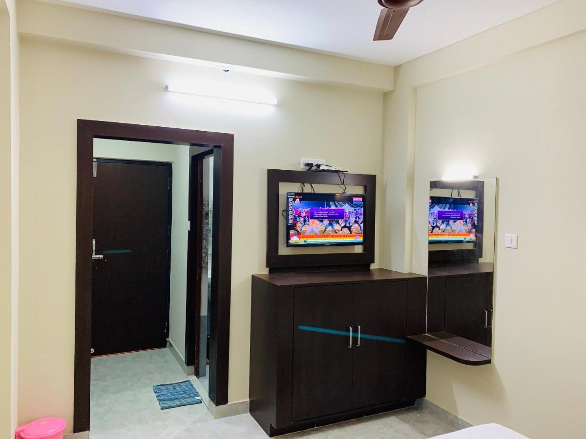 Strategic Inn Puri Exterior photo