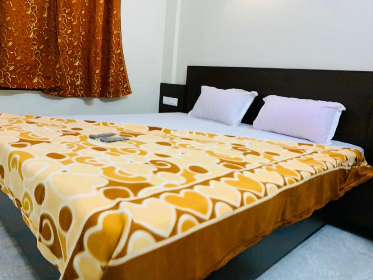 Strategic Inn Puri Exterior photo