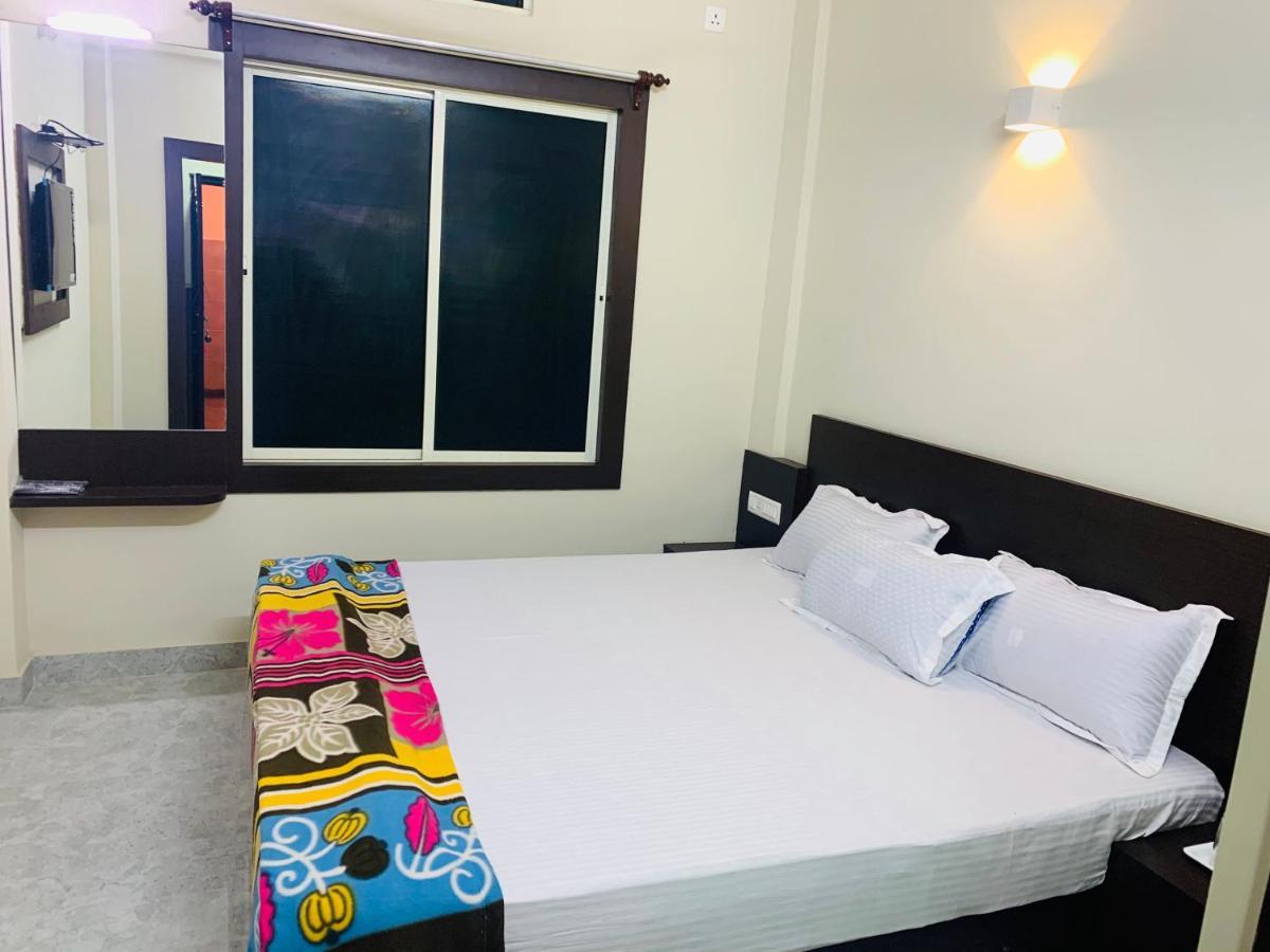 Strategic Inn Puri Exterior photo